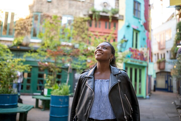 London : Professional photoshoot at Covent Garden - Photo 1 of 4